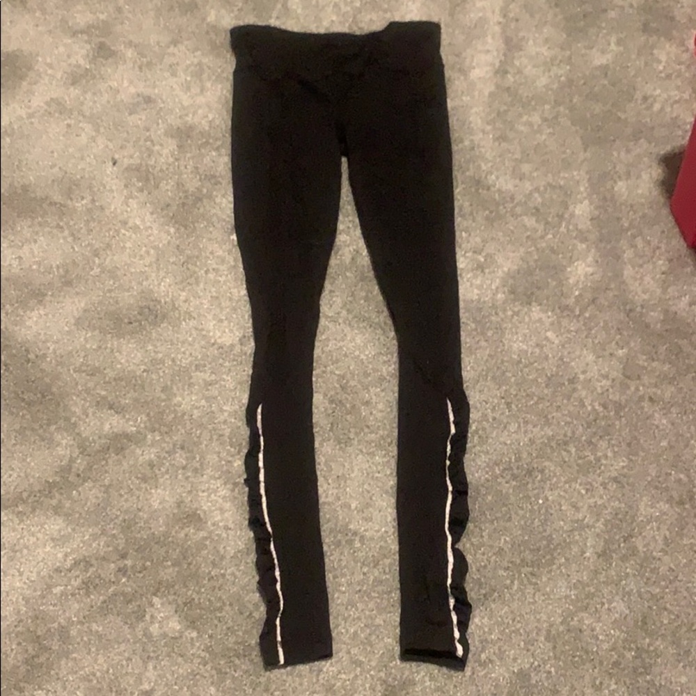 Reflective leggings with pocket